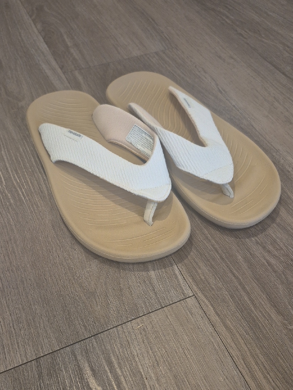 HEY DUDE Beige Sole Women's Flip Flops